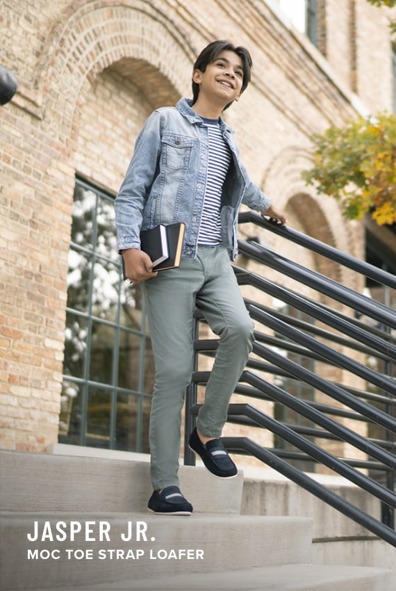Kids Shoes view all category. Image features the Jasper Jr in navy.