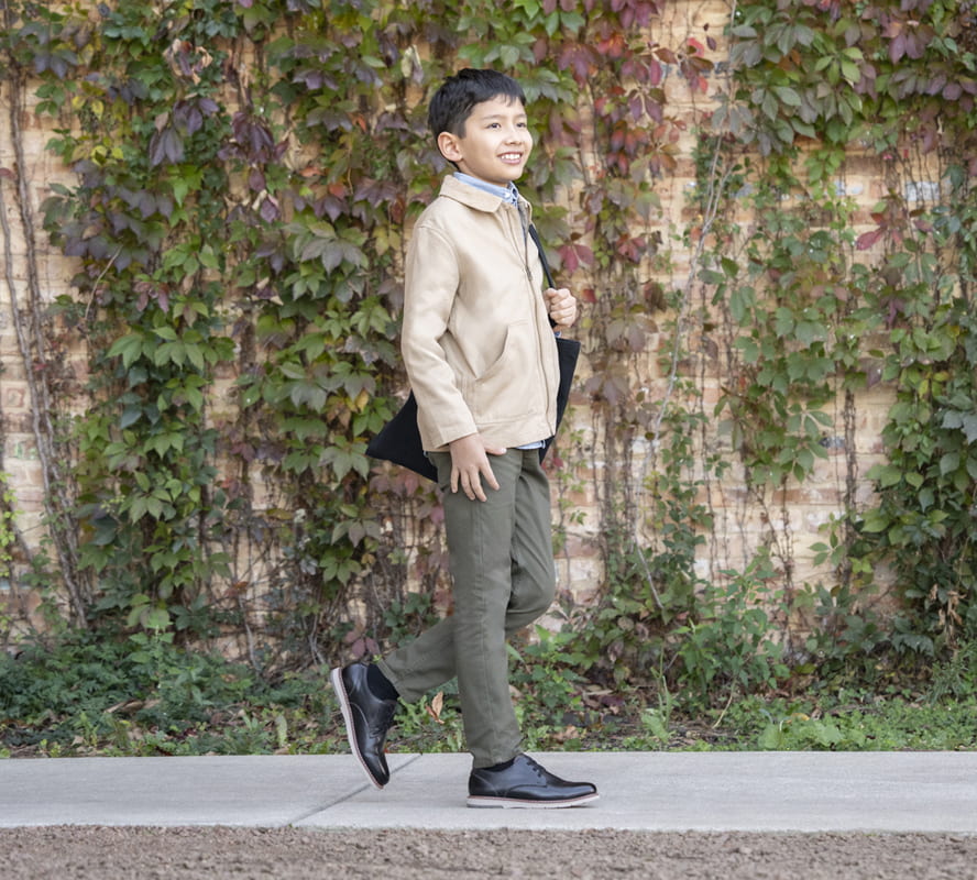 Shop Florsheim kids featuring the Vibe Jr. oxford in black.