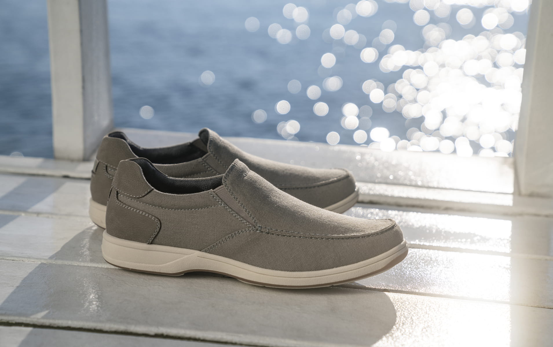 Click to shop Florsheim casuals. Image features the Lakeside in grey.