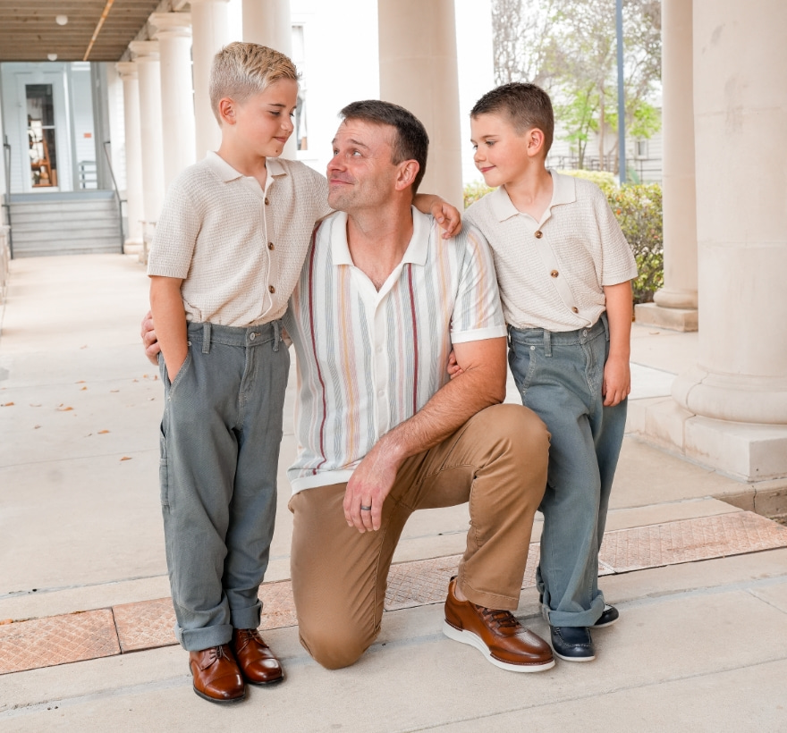 Shop Florsheim's Father's Day picks featuring the Launch sneaker on a dad with his 2 sons. 