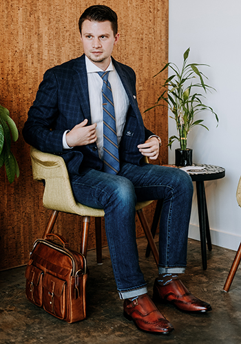 Image of social media influencer Matt Hartman wearing the Jetson Wingtip Monk Strap in Cognac.                                         