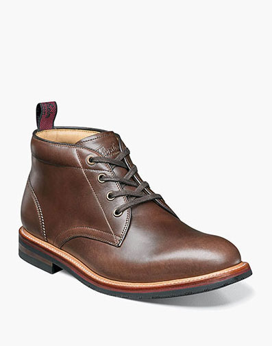 Foundry Plain Toe Chukka Boot