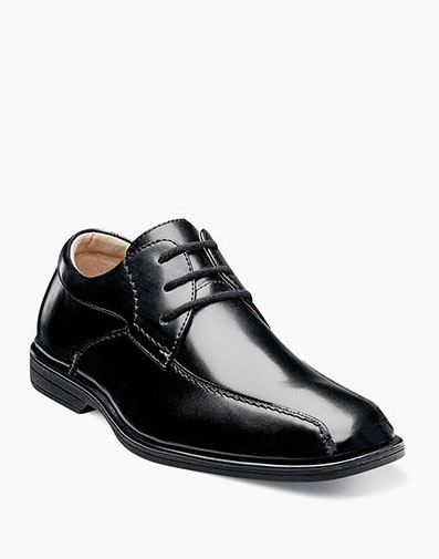 Reveal Jr. Boys Bike Toe Oxford  in Black for $90.00 dollars.