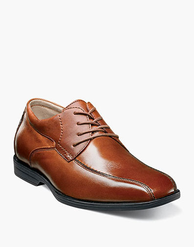 Reveal Jr. Boys Bike Toe Oxford  in Cognac for $90.00 dollars.