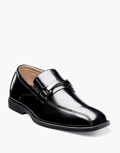 Reveal Jr. Boys Bike Toe Bit Loafer in Black for $90.00 dollars.