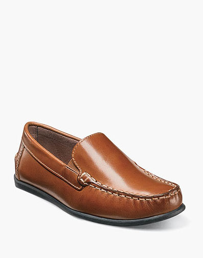 Jasper Jr. Boys Moc Toe Venetian Loafer in Saddle Tan for $90.00 dollars.