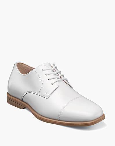 Reveal Jr. Boys Cap Toe Oxford in White for $90.00 dollars.