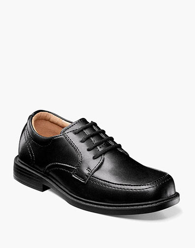 Billings Jr. II Boys Moc Toe Oxford in Black for $90.00 dollars.