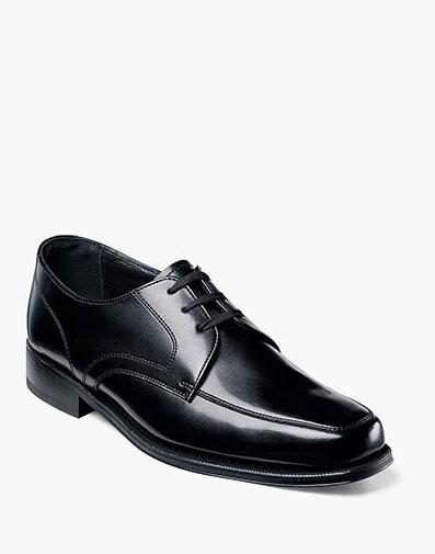 Richfield Moc Toe Oxford in Black for $108.90 dollars.